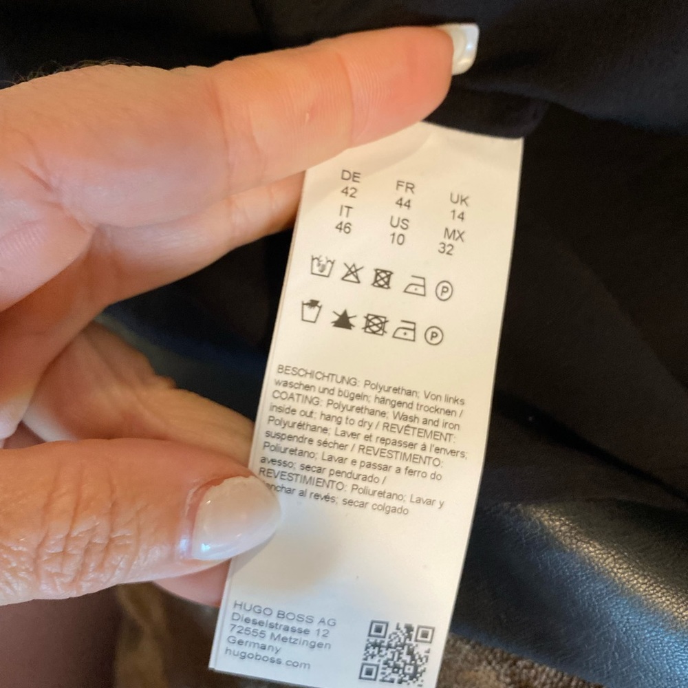 NWOT Hugo Boss vegan leather knee length skirt Sz 10 - Picture 4 of 4